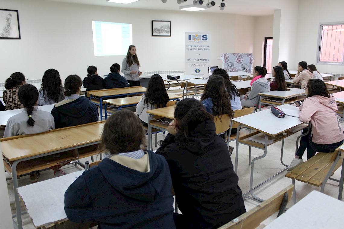 Education for employment of Lebanese rural women through the Establishment of the Dual System in Hospitality