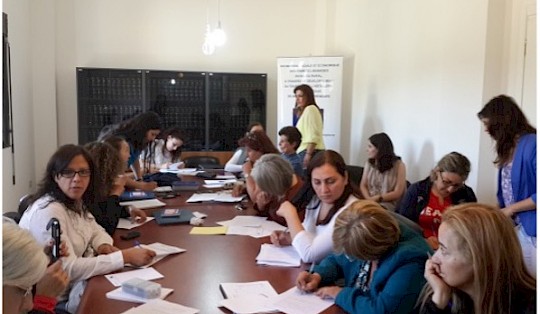 Part of the professionalization training, PRODES offered 5 sessions of Entrepreneurship in Eibrine for around 25 women managing small businesses.